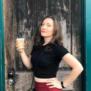 Meet your Posher, Emily